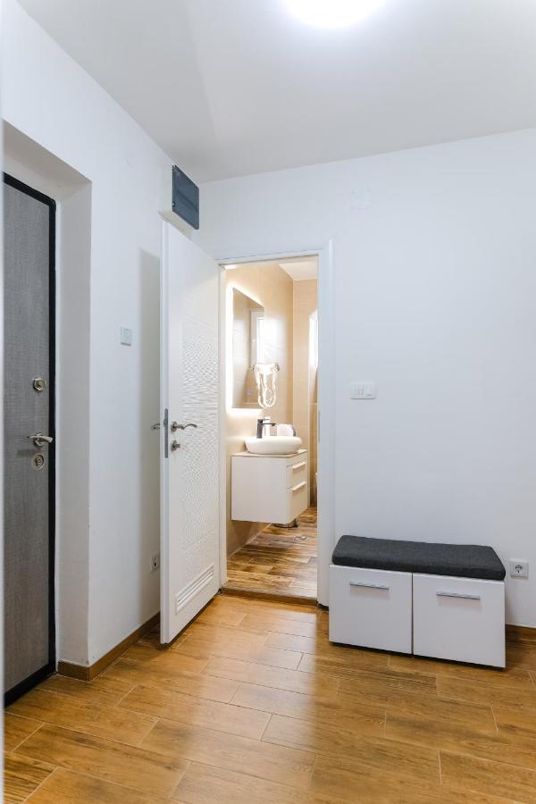 Mak Apartment - Free Parking - Balcony Sarajevo Ngoại thất bức ảnh