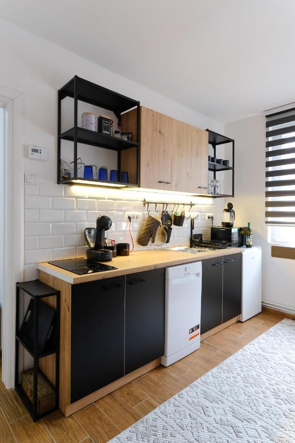 Mak Apartment - Free Parking - Balcony Sarajevo Ngoại thất bức ảnh