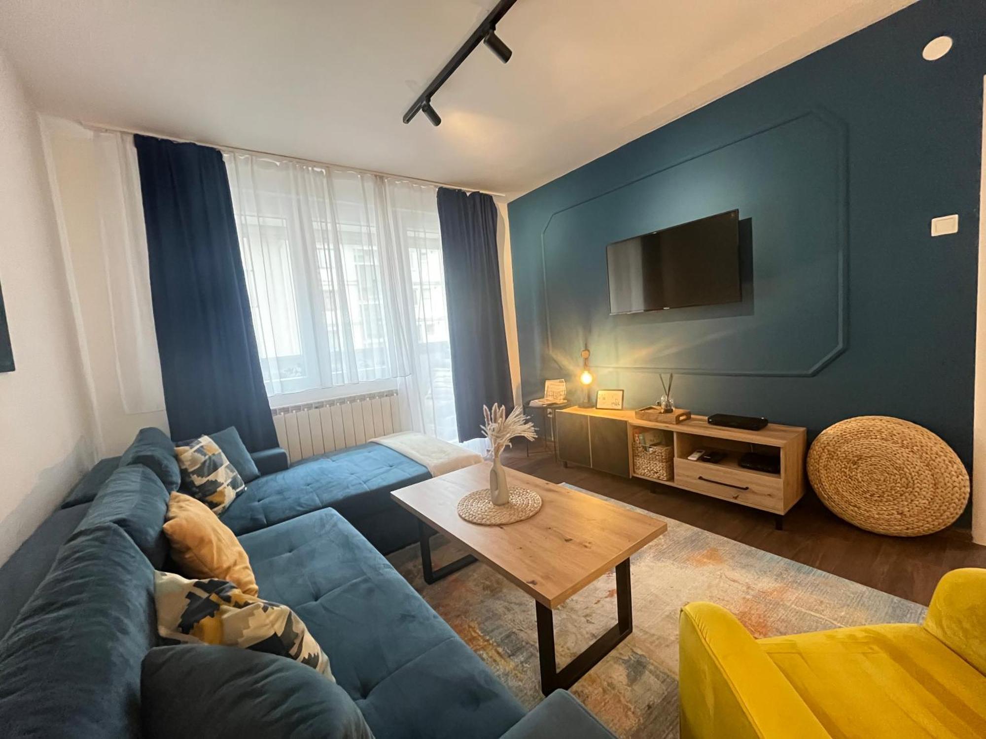 Mak Apartment - Free Parking - Balcony Sarajevo Ngoại thất bức ảnh